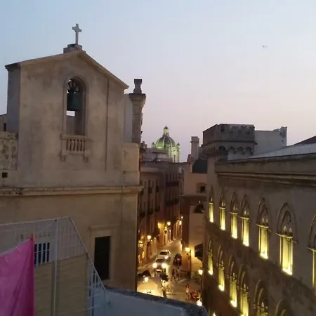 Il Nido Del Gabbiano - Attico Vista Mare, 2 Terrazzi Nel Centro Storico Apartman *
